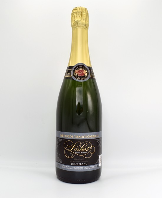 Découvez notre Méthode traditionnelle blanc au cœur du Domaine de Lorbert à Fréterive